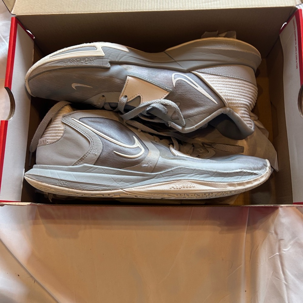 Kyrie Low 5 “Wolf Gray” – Men’s Size (Used)